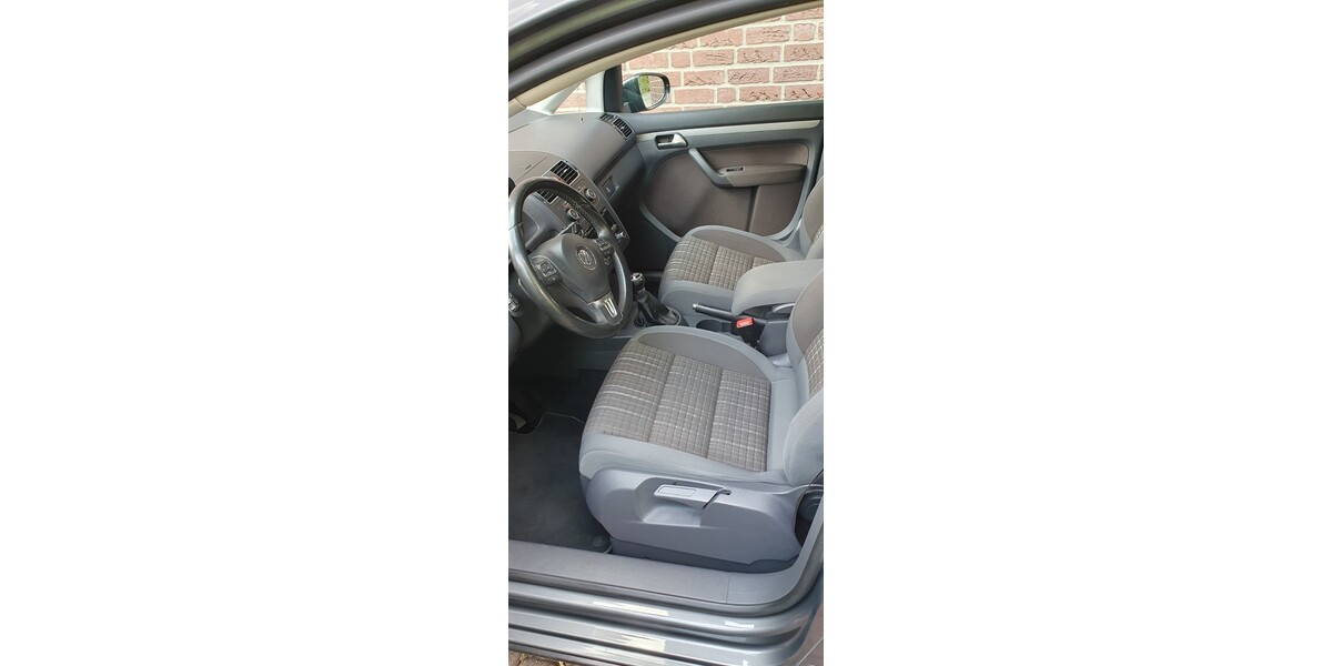 VW Cross Touran 258.000 km 10.000 &euro; Paderborn 33104