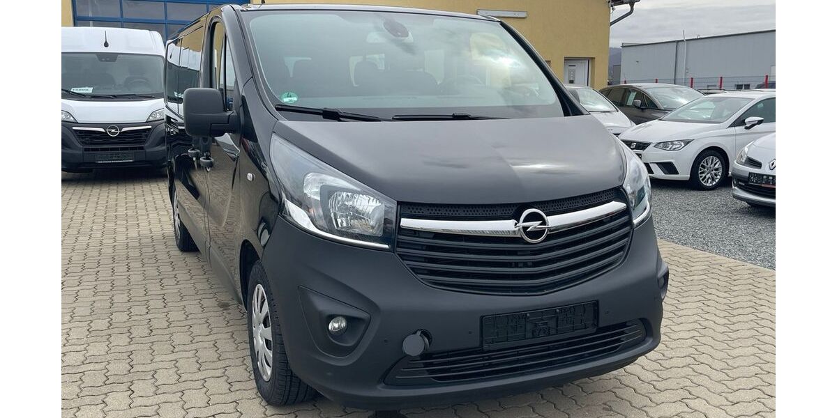 Opel Vivaro 388.760 km 9.899 &euro; Bad Harzburg 38667