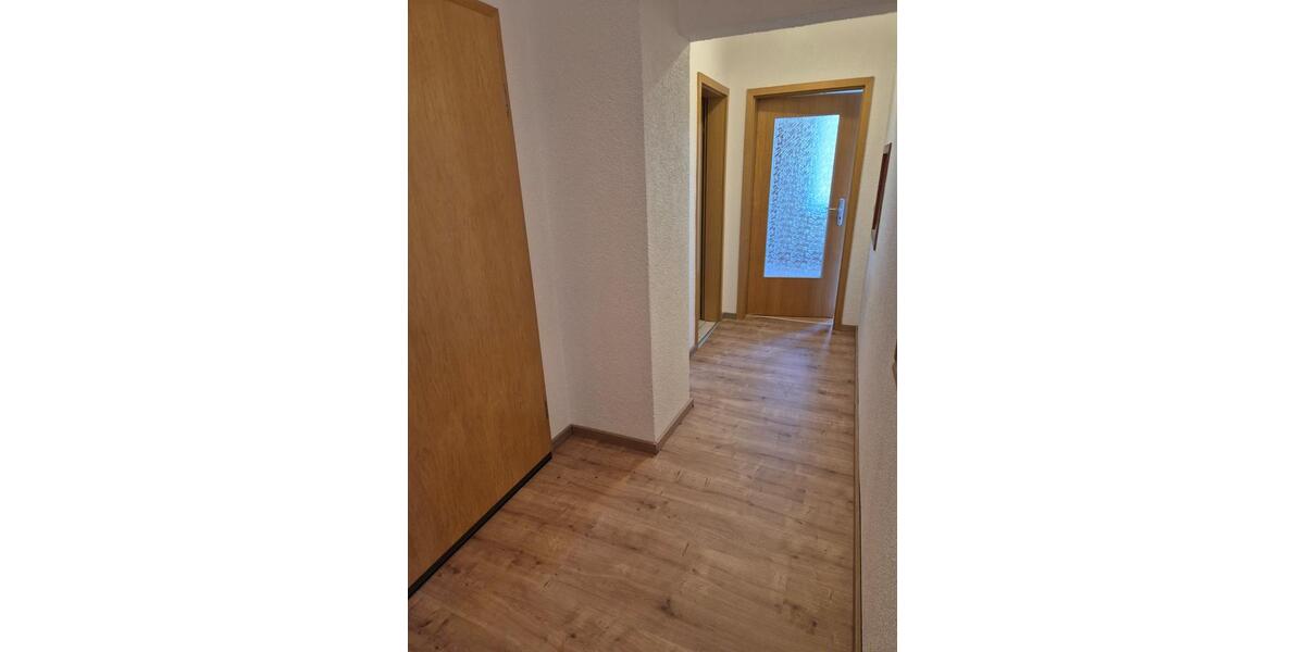 Erdgeschoßwohnung Olbernhau - 4 Zimmer, 62 m&sup2;, 450&euro; | Angebot:26380118