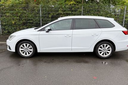 Seat Leon 163.877 km 9.399 &euro; Berlin 10365