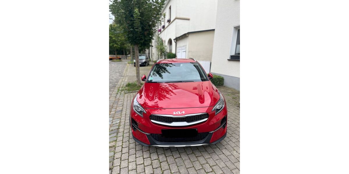 Kia XCeed 90.000 km 15.950 &euro; Sundern 59846