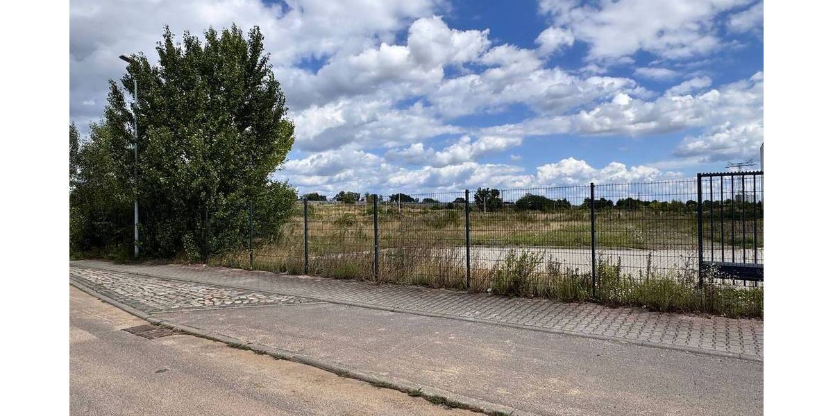 Moderne, energieeffiziente Logistikhalle mit Verwaltung - Raum Leipzig-Halle zimmer