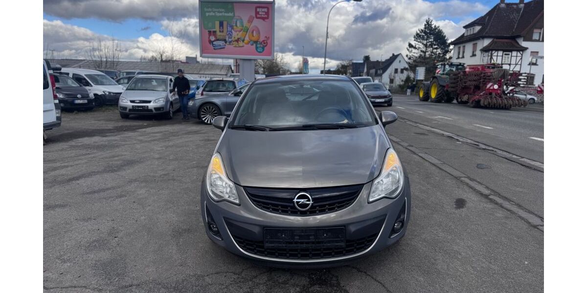 Opel Corsa 212.000 km 2.600 &euro; Hungen 35410