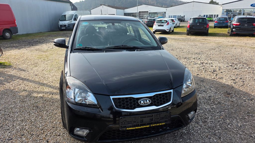 Kia Rio 158.500 km 3.599 &euro; WITTLICH 54516