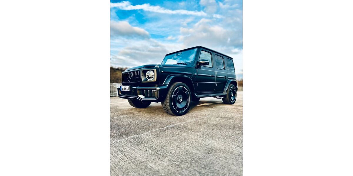 Mercedes-Benz G 63 AMG 2.600 km 263.000 € Stuttgart 70372