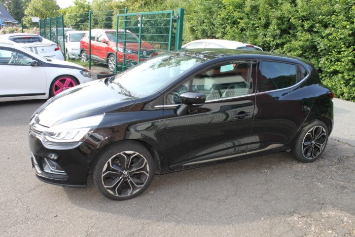 Renault Clio 126.500 km 8.500 &euro; Schafstedt 25725