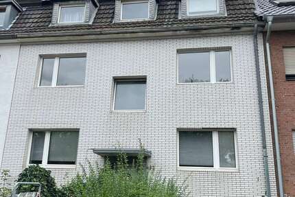 Haus Köln Niehl - 13 Zimmer, 390 m&sup2;, 950.000&euro; | Angebot:26809360