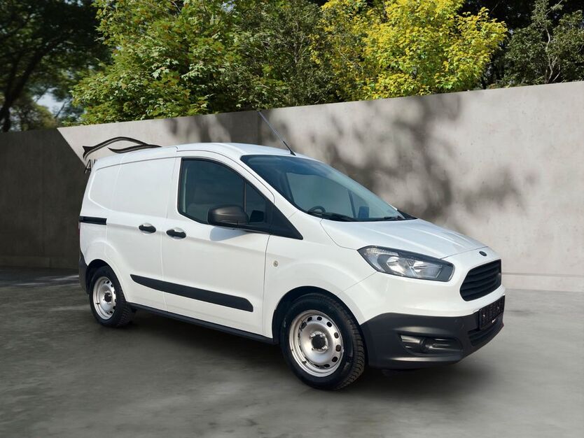 Ford Transit Courier 16.400 km 9.800 € Neustadt 67434