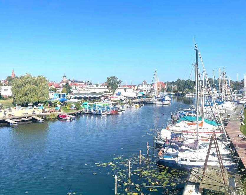 Haus zum Kaufen in Ueckermünde 1.700.000 € 1642 m²