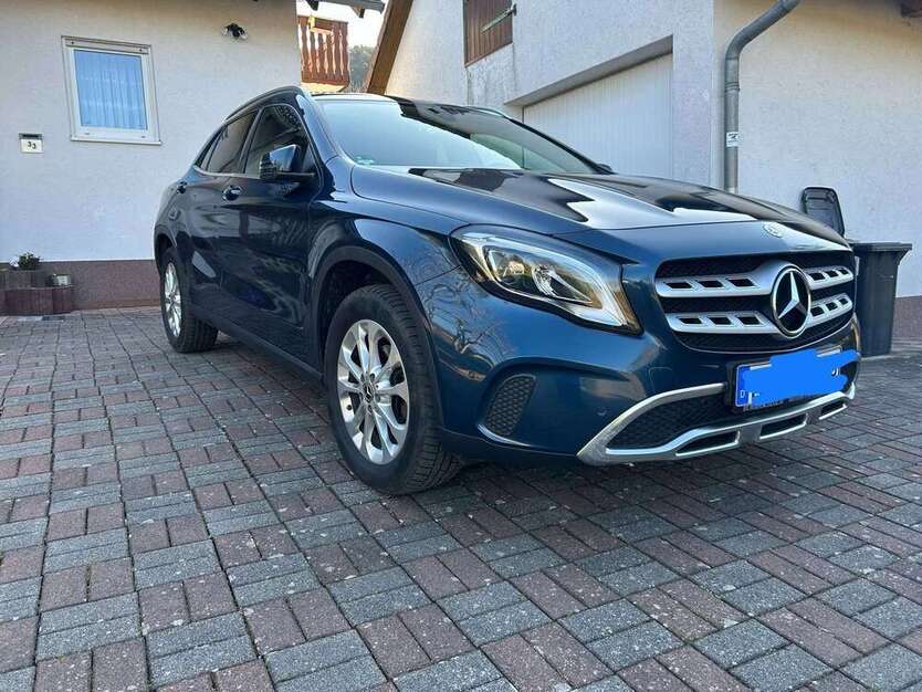 GLA 220