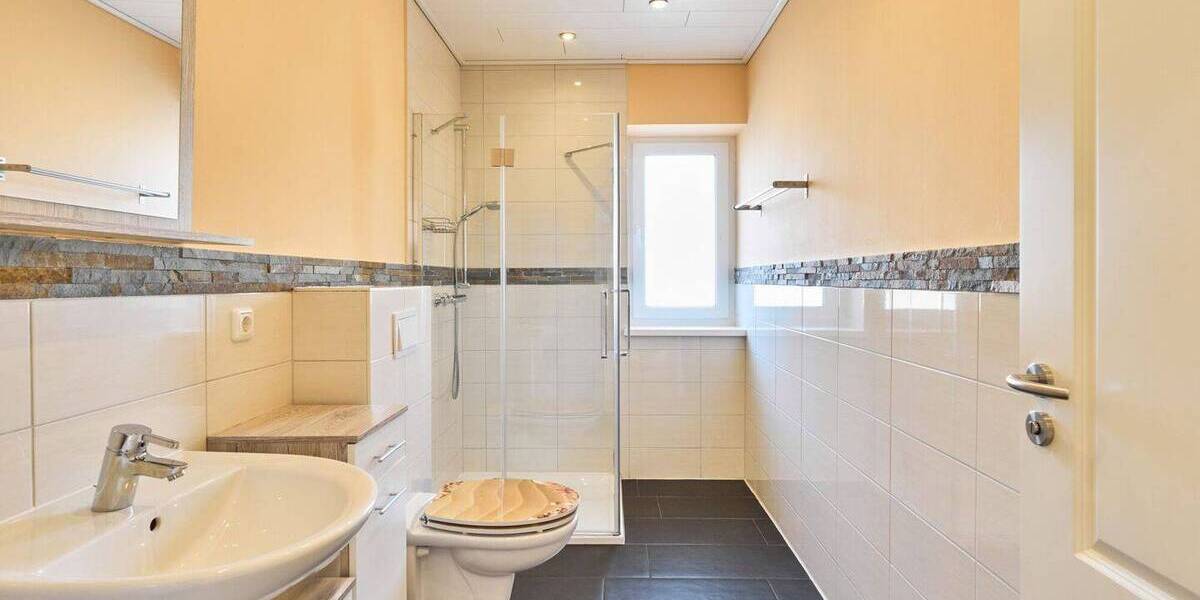 Bungalow Malente / Neukirchen Neukirchen - 4 Zimmer, 121 m&sup2;, 399.000&euro; | Angebot:26208386