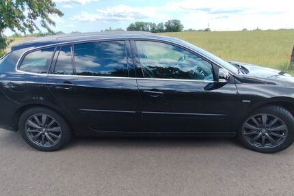 Renault Laguna 155.000 km 5.300 &euro; Bernburg OT Groena 06406