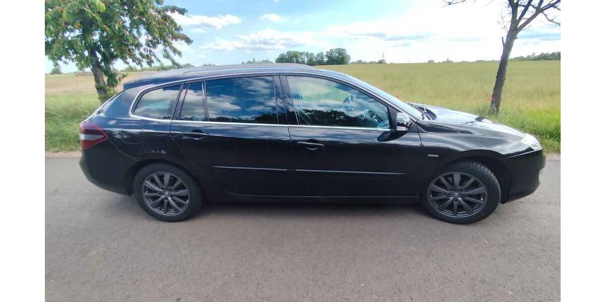 Renault Laguna 155.000 km 5.300 &euro; Bernburg OT Groena 06406