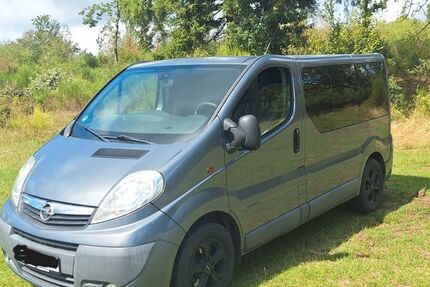 Opel Vivaro 240.000 km 5.800 &euro; Haiger 35708