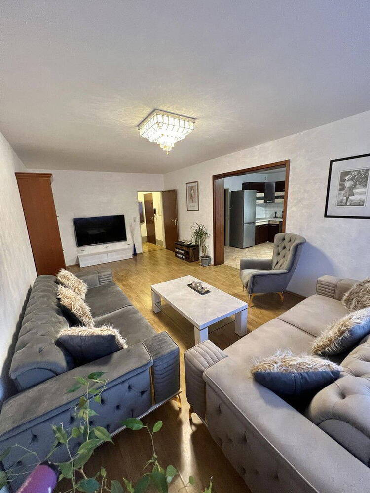 3 Zimmer Wohnung VOLL-MÖBLIERT BALKON 68QM AM LOH
