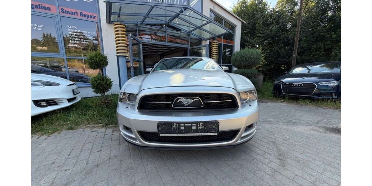 Ford Mustang 3,7 LED LEDER 130.000 km 16.999 &euro; Rudolstadt 07407