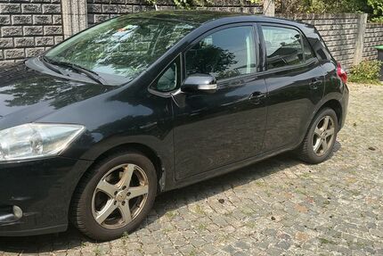 Toyota Auris 294.600 km 2.300 &euro; Wadgassen 66787