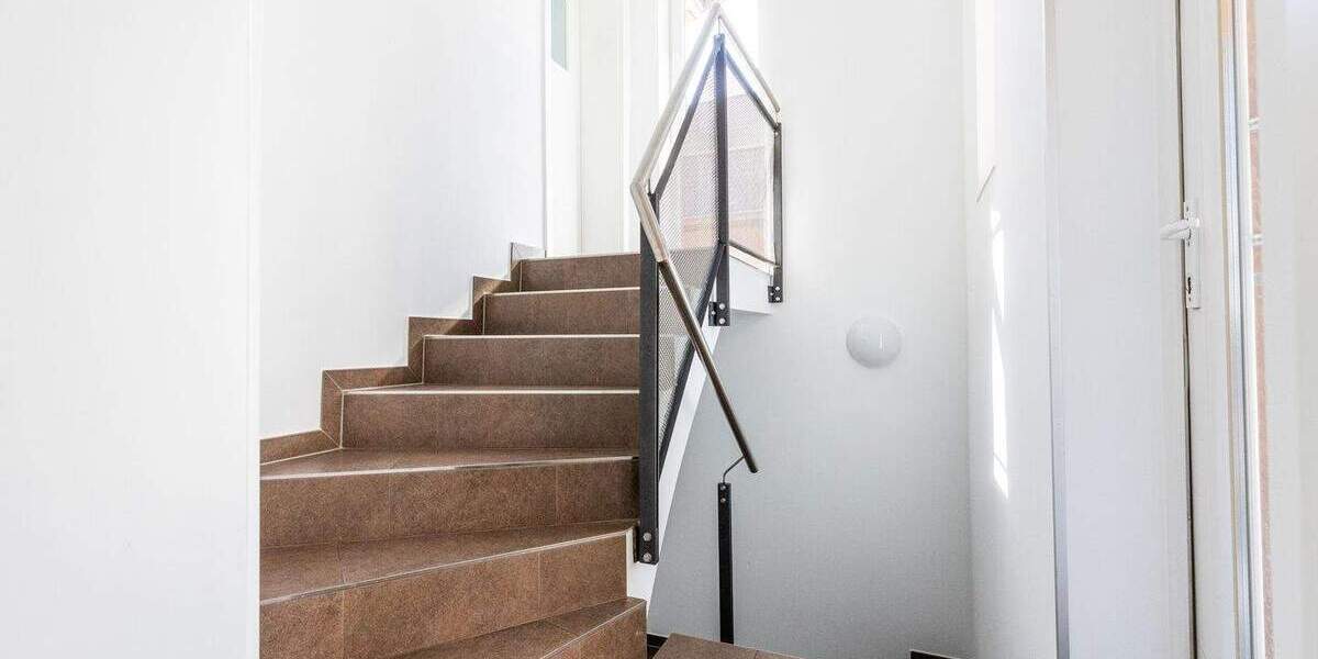 Gewerbeobjekt Bischofsheim - 5 Zimmer, 267 m&sup2;, 4.260&euro; | Angebot:25814102