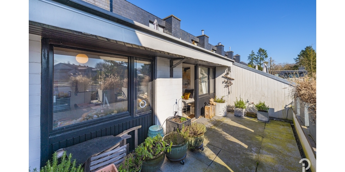 Charmantes Split-Level-Reihenendhaus in unmittelbarer Rheinnähe im Herzen von Düsseldorf-Benrath - Reihenendhaus Düsseldorf Stadtbezirk 9 | Angebot:26645354