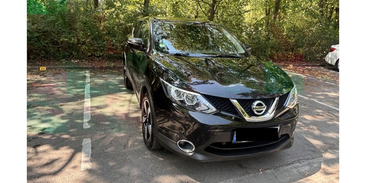Nissan Qashqai 97.000 km 13.600 &euro; München 81735