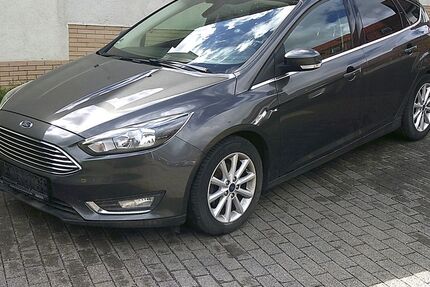 Ford Focus 121.500 km 8.499 € Eisfeld 98673