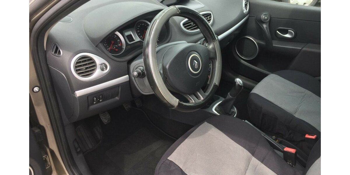 Renault Clio Authentique,Tüv 08/27! 243.000 km 1.950 &euro; Himmelkron 95502