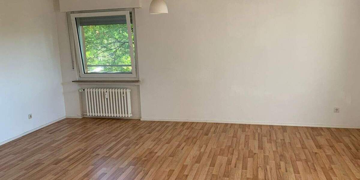 Etagenwohnung Wiesbaden Klarenthal - 3 Zimmer, 106 m&sup2;, 1.130&euro; | Angebot:24779986
