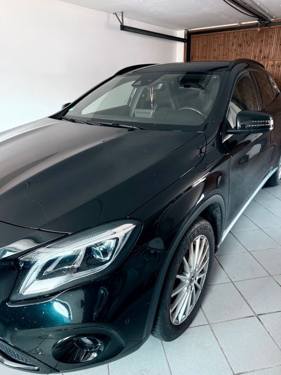 GLA 220