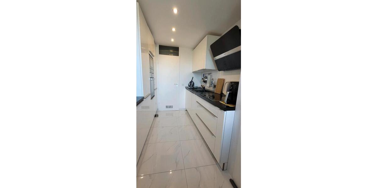 Modern drei Zimmer Wohnung in Weinstadt, 5 minutes von S Bahn 3.5 zimmer