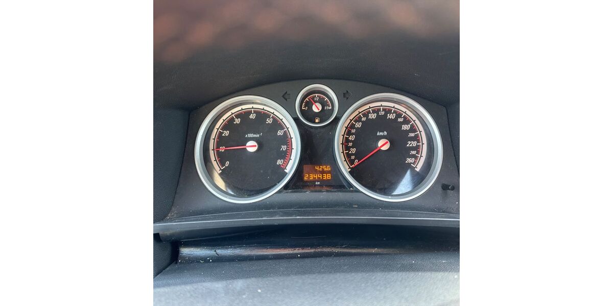 Opel Zafira 234.000 km 2.300 &euro; Pforzheim 75181