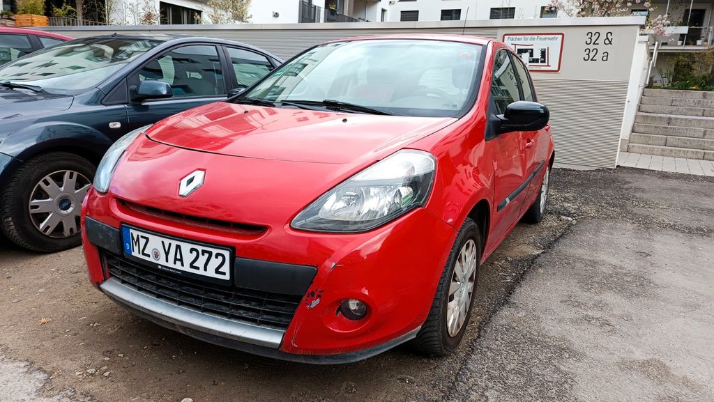 Renault Clio 176.530 km 1.400 &euro; Mainz 55130