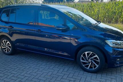 VW Touran 190.000 km 14.150 &euro; Küstriner Vorland 15328