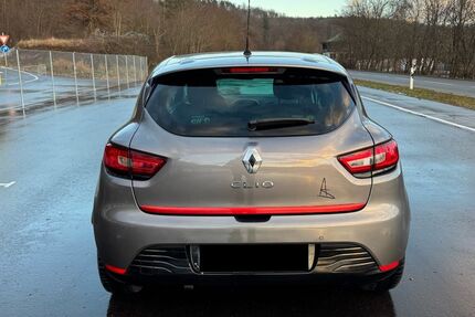 Renault Clio 113.000 km 8.600 &euro; Leonberg 71229