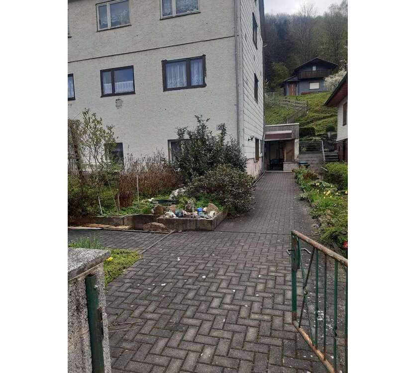 Haus zum Kaufen in Steinach 99.000 € 346 m²