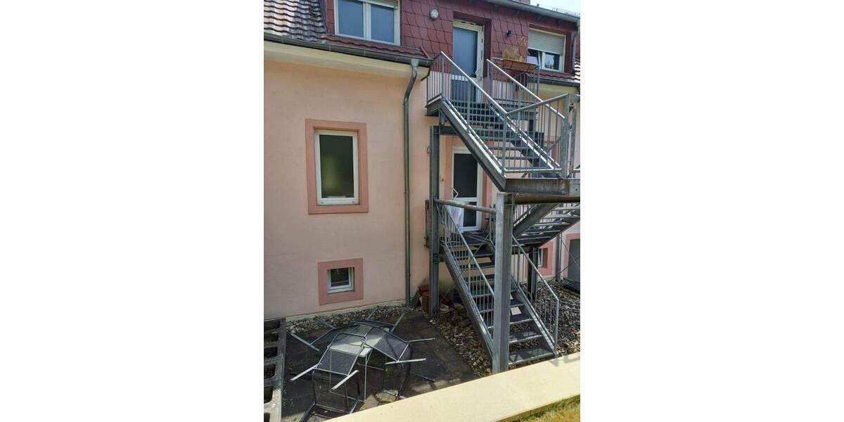 Etagenwohnung Sankt Ingbert St. Ingbert - 7 Zimmer, 200 m&sup2;, 329.000&euro; | Angebot:26787741
