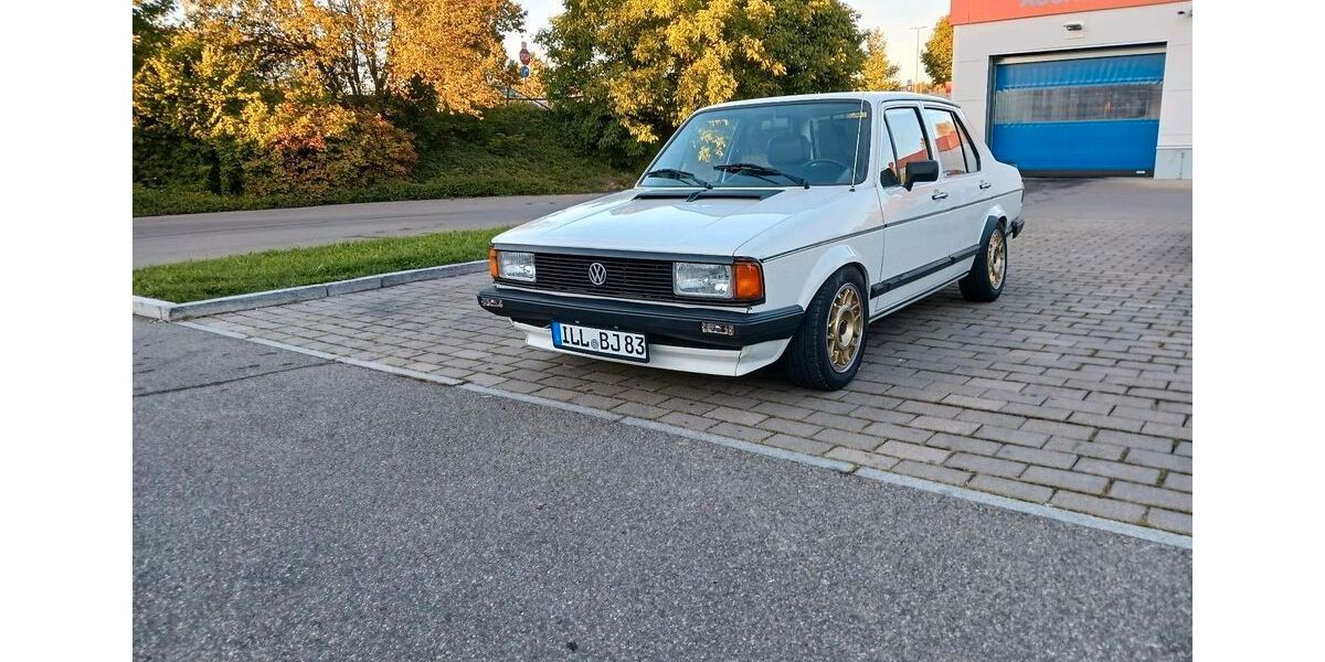 VW Jetta 171.000 km 9.100 &euro; Buch 89290