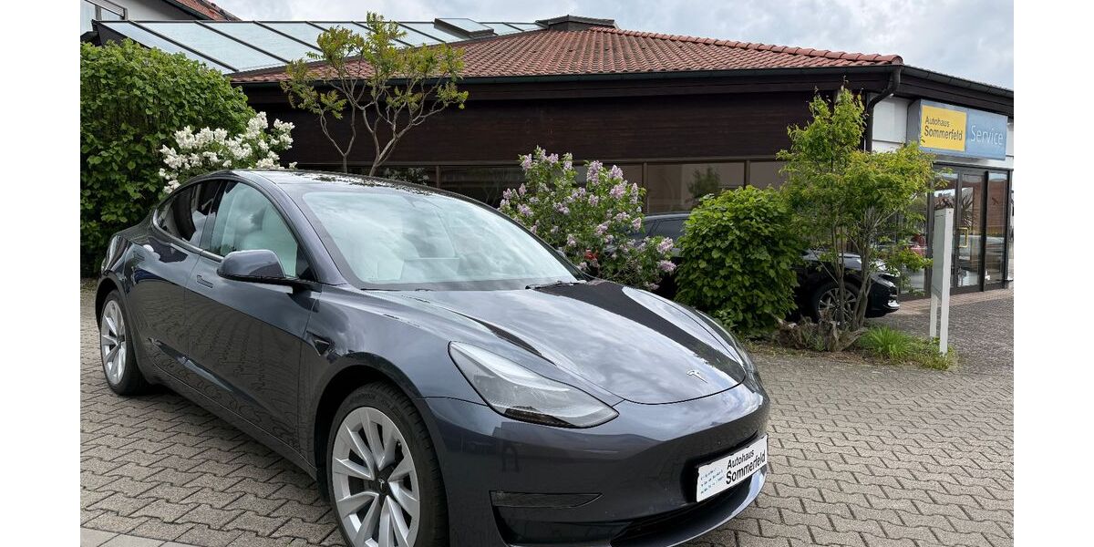Tesla Model 3 66.070 km 30.900 &euro; Maßbach/Poppenlauer 97711