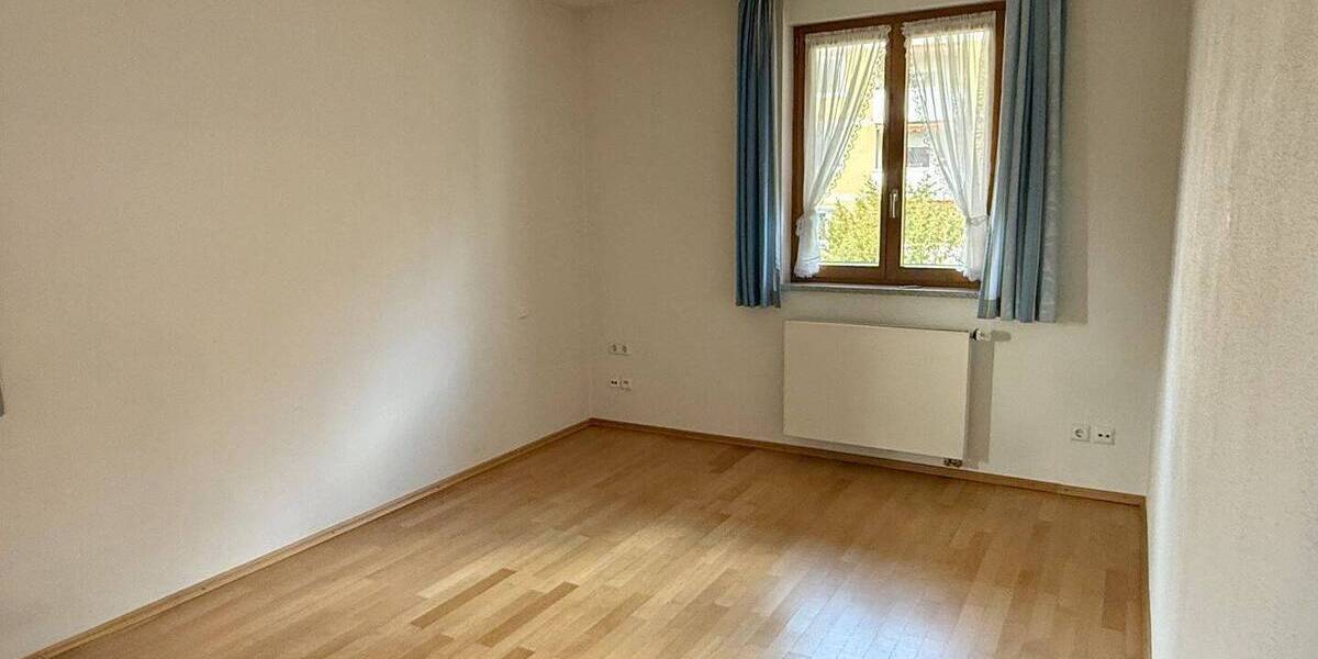 Etagenwohnung Garmisch-Partenkirchen Partenkirchen - 3 Zimmer, 82 m&sup2;, 550.000&euro; | Angebot:26388305