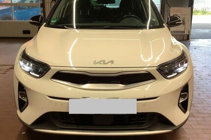 Kia Stonic 136.701 km 13.100 € Frankfurt am Main 60313