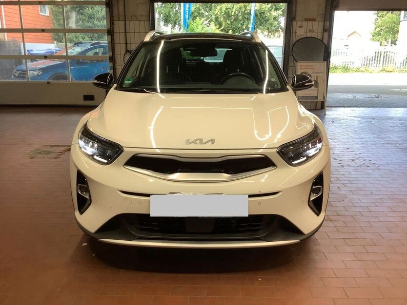 Kia Stonic 136.701 km 13.100 € Frankfurt am Main 60313
