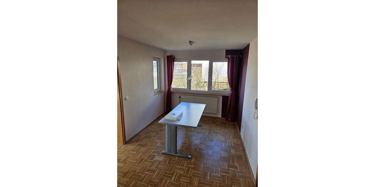 Doppelhaushälfte Niedereschach - 6 Zimmer, 153 m&sup2;, 1.376&euro; | Angebot:26064511