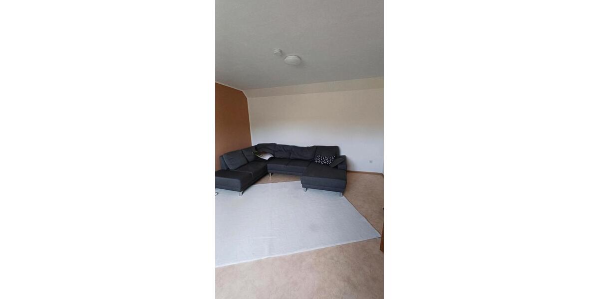 Dachgeschoßwohnung Bettenfeld - 3 Zimmer, 100 m&sup2;, 490&euro; | Angebot:26384581