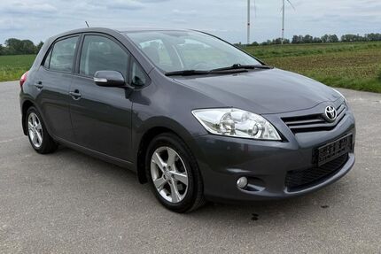 Toyota Auris 117.320 km 5.800 &euro; Alsdorf 52477