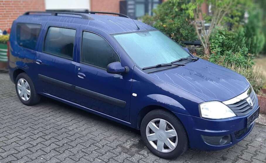 Dacia Logan 138.500 km 2.660 € Detmold Heidenoldendorf 32758