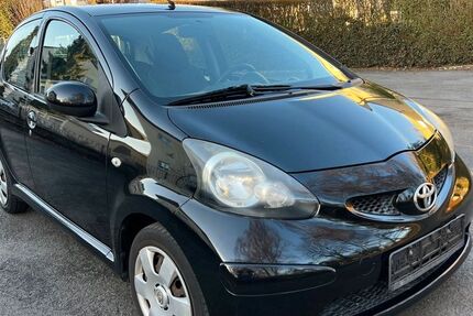 Toyota Aygo (X) 145.000 km 2.100 &euro; Frankfurt am Main 65760