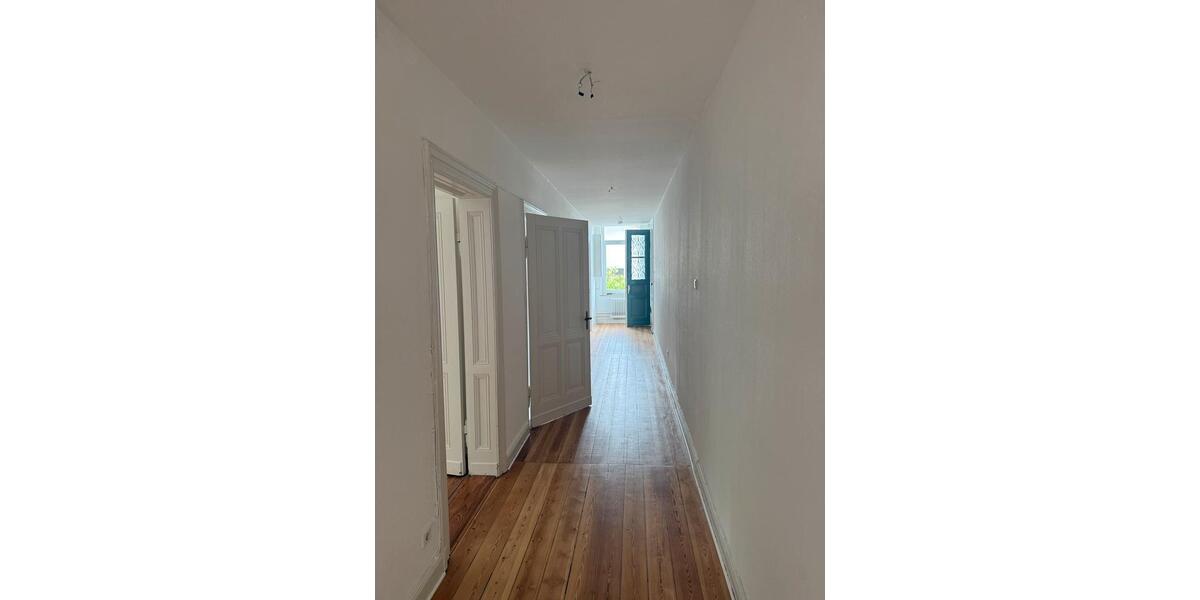 Etagenwohnung Schleswig - 4 Zimmer, 122 m&sup2;, 900&euro; | Angebot:26444748