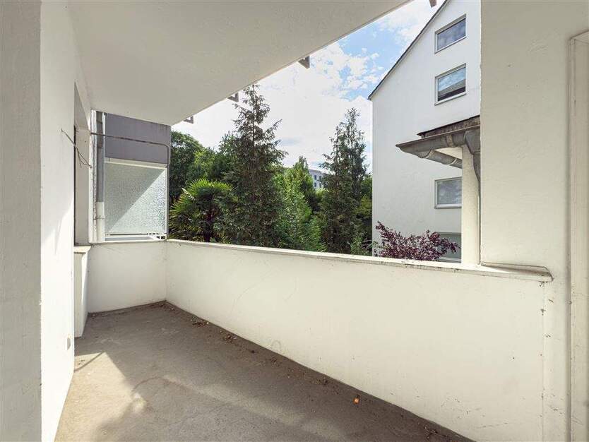 3-Zimmer-Wohnung in Toplage mit Loggia Leerstehend 3 zimmer