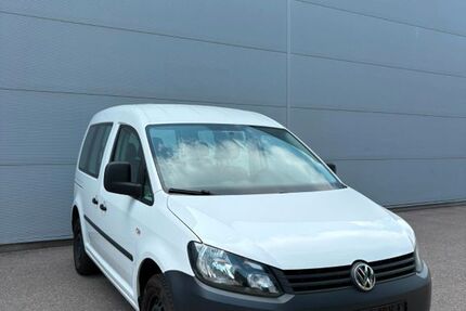 VW Caddy 137.737 km 7.999 &euro; Offenburg 77652