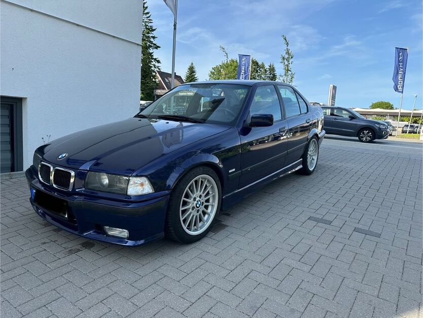 BMW 323 235.000 km 9.999 € Wankendorf 24601