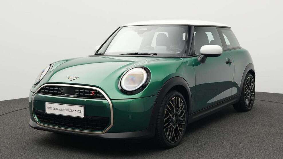 Mini Cooper S 7.917 km 28.873 € München 80788